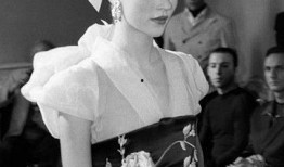 90年代秀 第二季,重温经典，笑料横生的回忆之旅